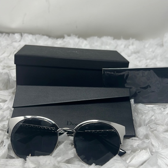 CHRISTIAN DIOR DIORAMA SAFILO GROUP SUNGLASSES SIZE 54-19-145 MADE IN ITALY - Picture 1 of 13